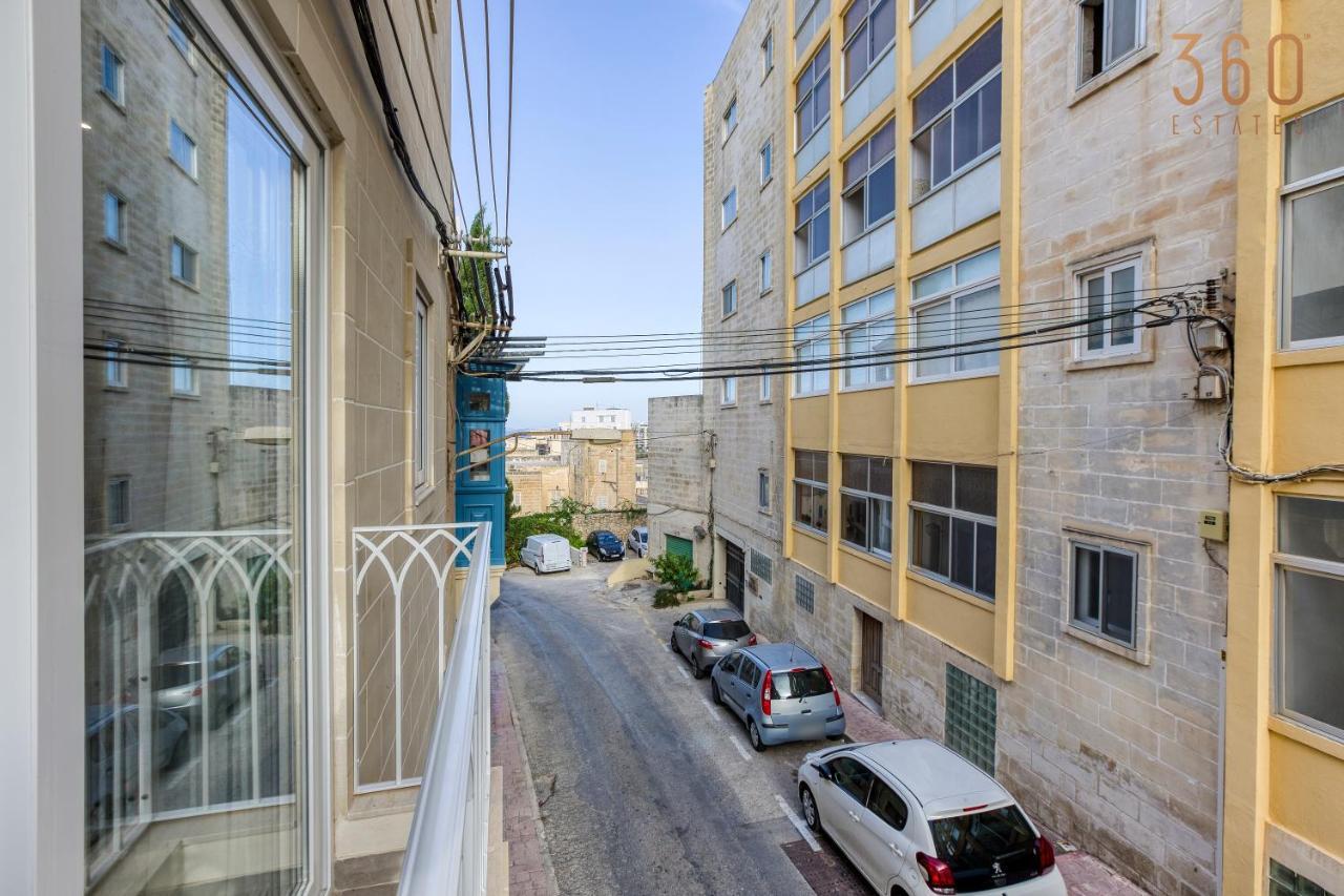 A Lovely 1Br Home With Balcony Just Off The Coast By 360 Estates San Ġiljan Extérieur photo
