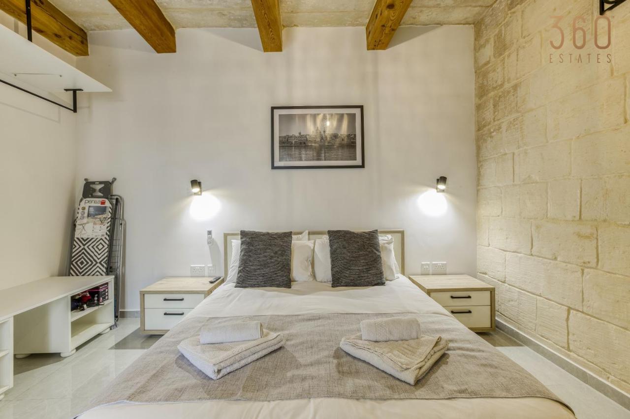 A Lovely 1Br Home With Balcony Just Off The Coast By 360 Estates San Ġiljan Extérieur photo