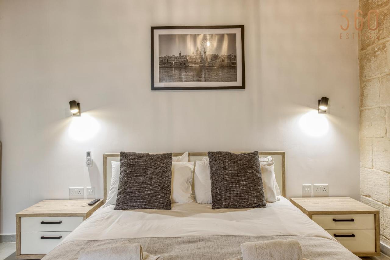 A Lovely 1Br Home With Balcony Just Off The Coast By 360 Estates San Ġiljan Extérieur photo