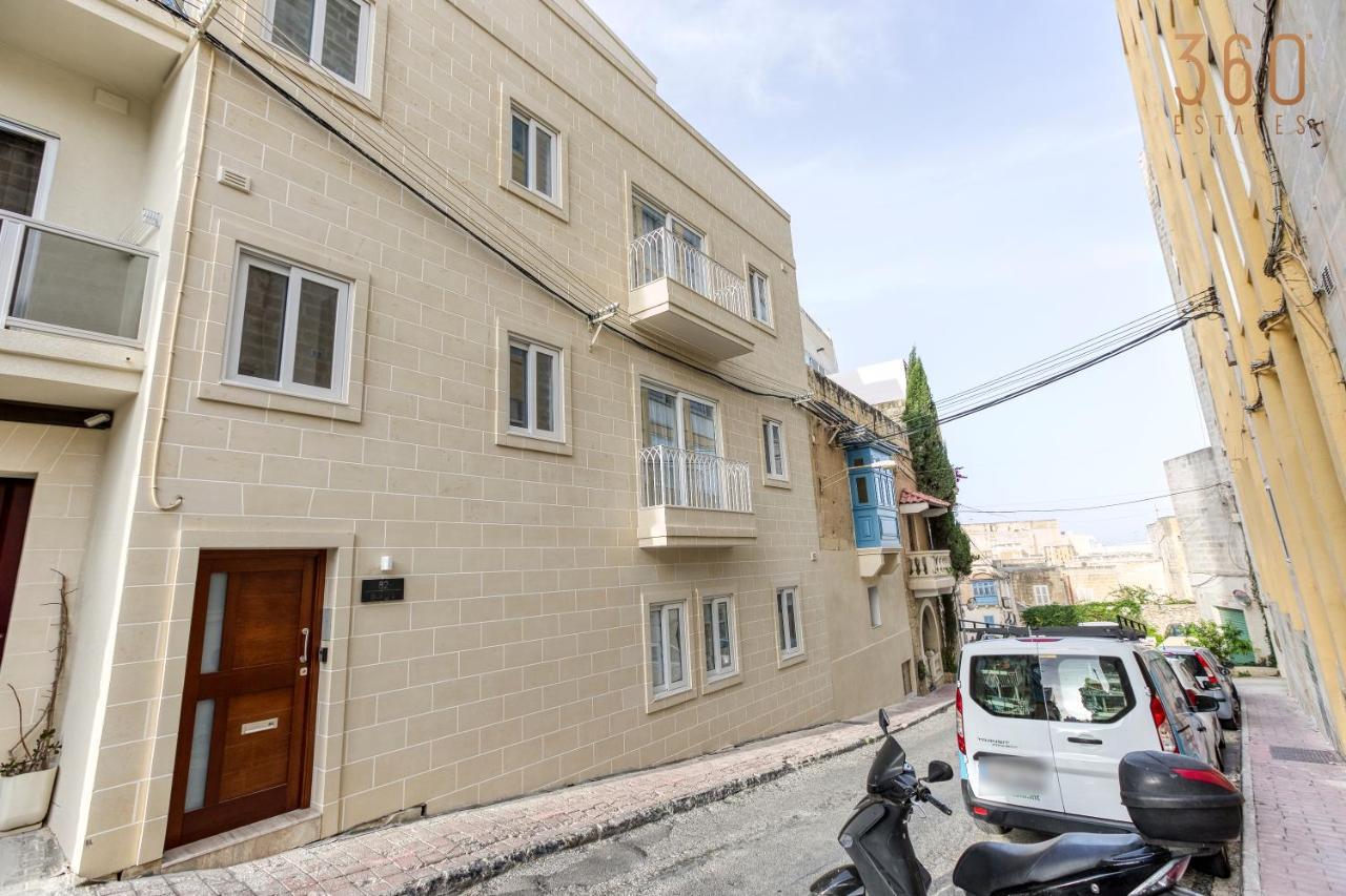 A Lovely 1Br Home With Balcony Just Off The Coast By 360 Estates San Ġiljan Extérieur photo